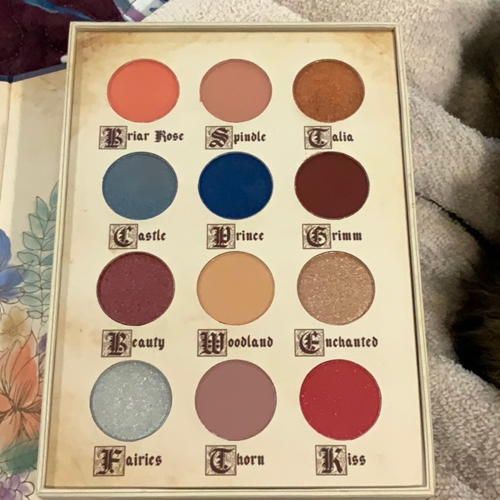 Little Briar Rose eyeshadow palette